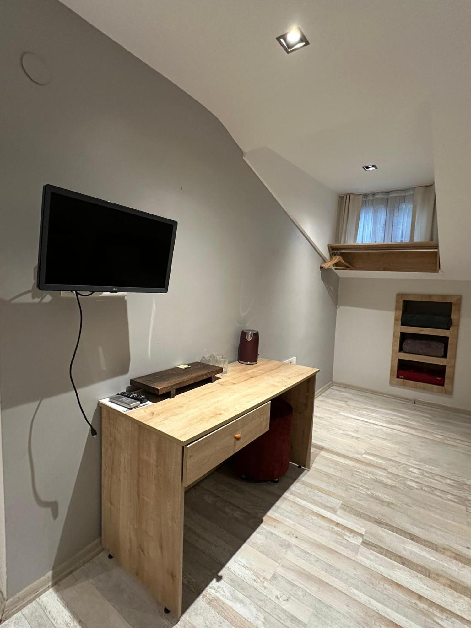 Social House Mil Hotel Istanbul Exterior photo
